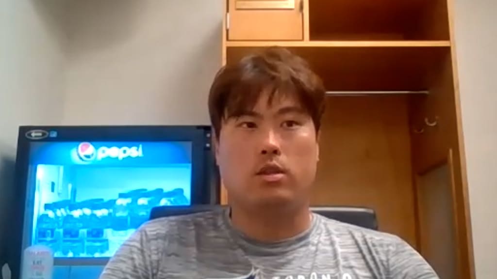 Hyun Jin Ryu on spring outing