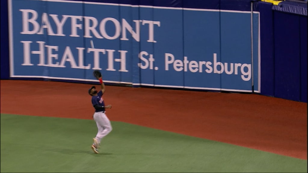 Jackie Bradley Jr.'s terrific catch highlights split for Red Sox - The  Boston Globe