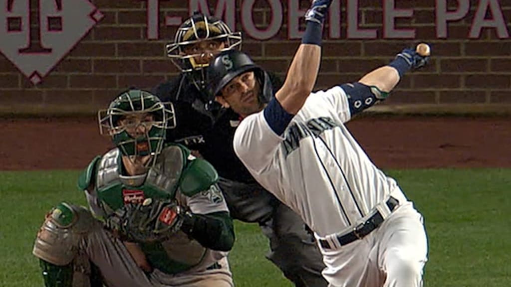 Mariners' Mitch Haniger Hits 100th Career Home Run