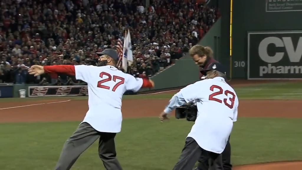Carlton Fisk, Luis Tiant to throw out the first pitch for Game 6