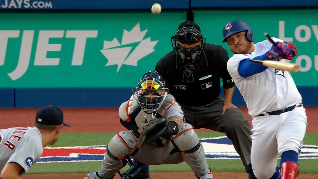 Alejandro Kirk's clutch go-ahead hit gives us win against Astros! 