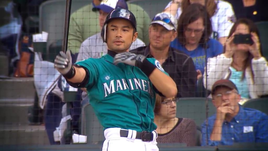 MLB Seattle Mariners Ichiro Boys' Tee Shirt with Player Name