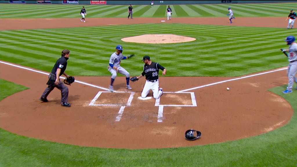Betts Scores On Wild Pitch 04 04 21 Mlb Com