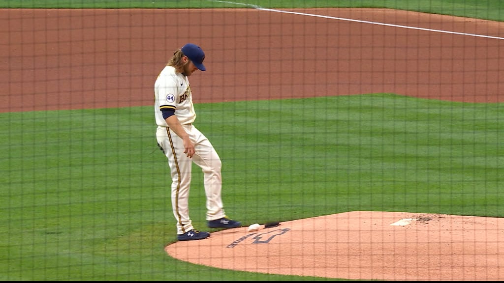 Musgrove sharp, Padres steal 6 bases in 7-1 win over Brewers