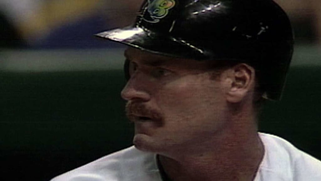 Who is Wade Boggs??? The BEST MUSTACHE in MLB HISTORY