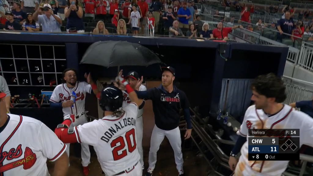 VIDEO: Braves Debut New Umbrella Celebration After 'Bringer of Rain' Josh  Donaldson Slugs Homer