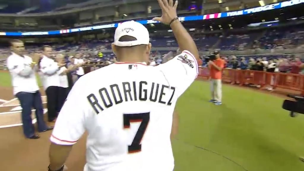 Pudge Rodriguez's championship season with Marlins helped ensure Hall of  Fame induction – Sun Sentinel