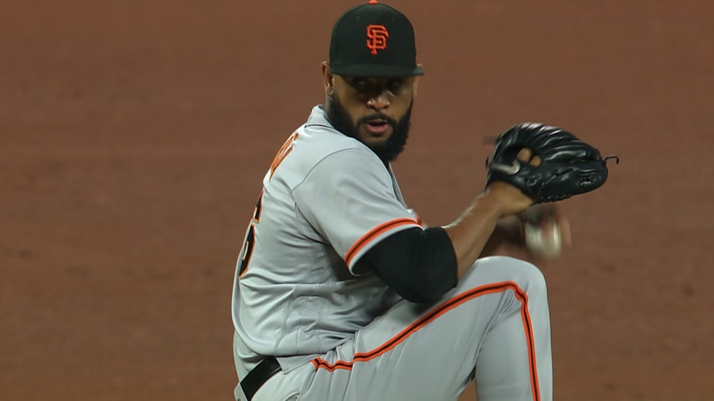 Jarlin Garcia of the San Francisco Giants pitches during the sixth