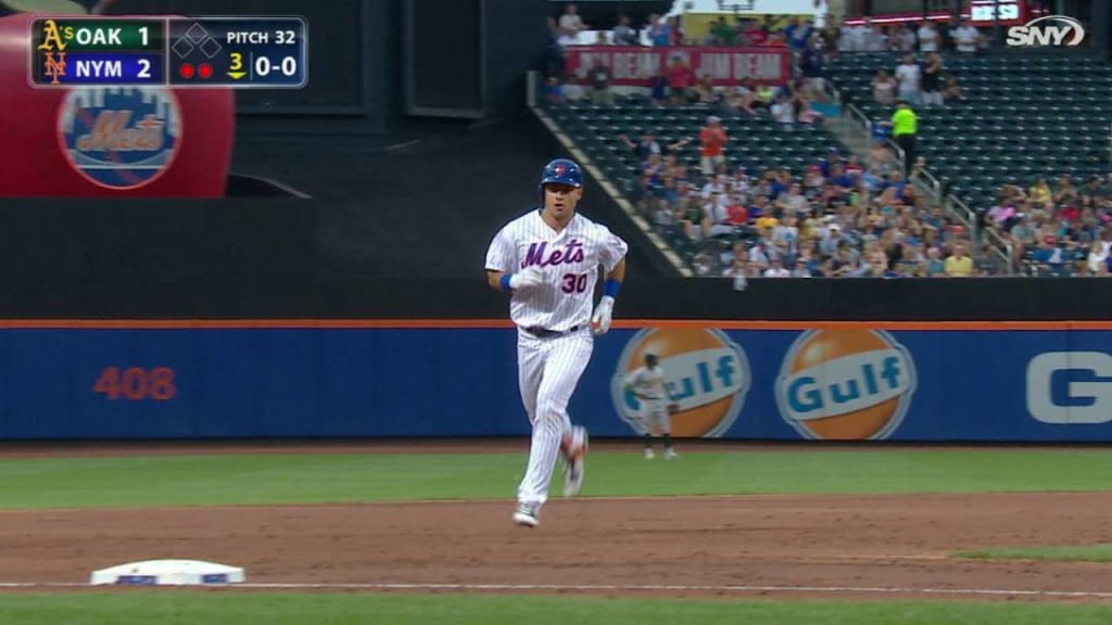 Video: Curtis Granderson leaps to rob Chris Coghlan of a home run