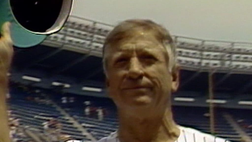 Mickey Mantle at Old-Timers' Day, 07/09/1994
