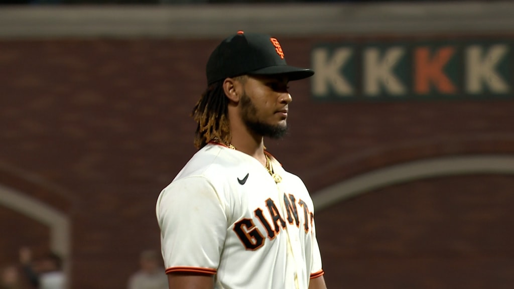 Camilo Doval seals win for Giants, 09/11/2022