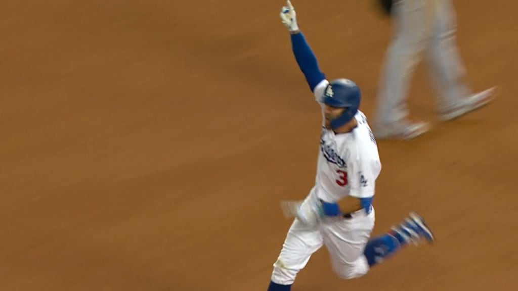 WILD CARD WALK-OFF! Chris Taylor homers to send the Dodgers to the NLDS! 