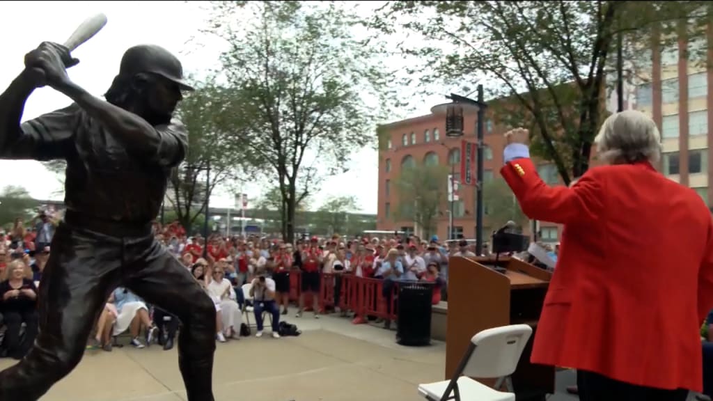 Ted Simmons reacts to new statue, 08/01/2021