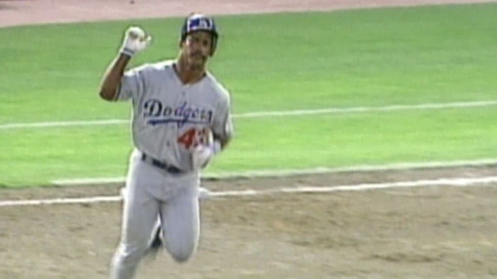 Raul Mondesi!!  Dodgers baseball, Major league baseball teams