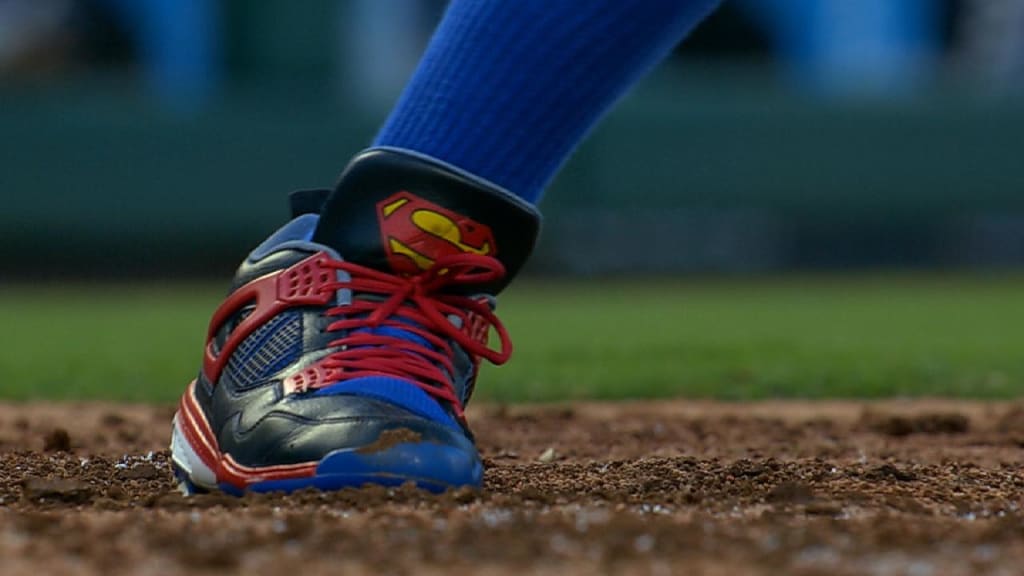 Superman cleats top