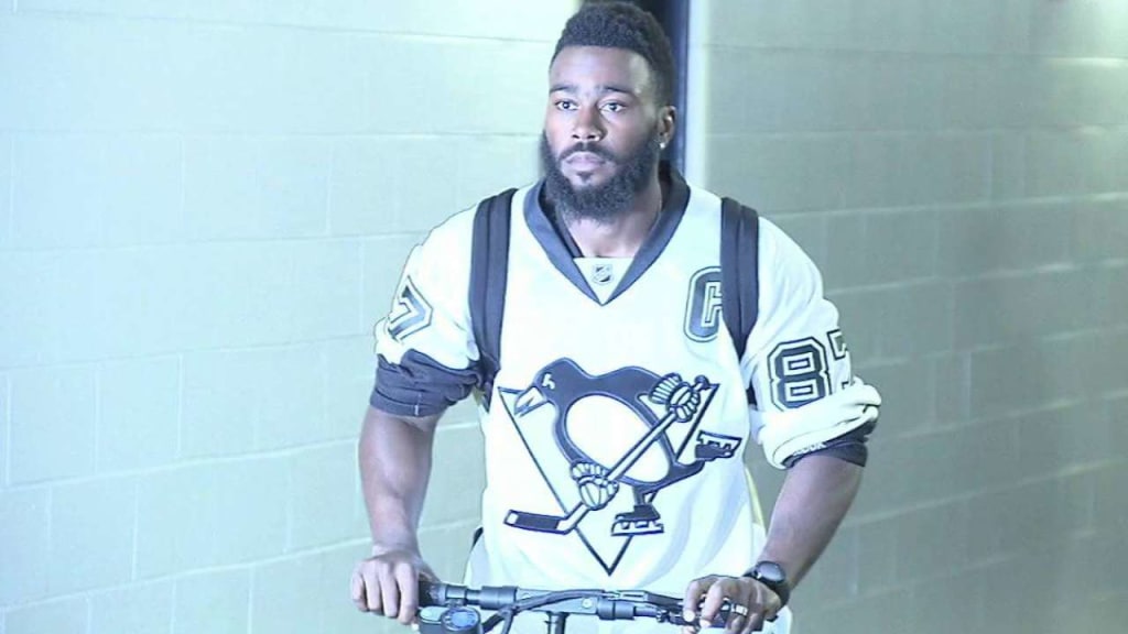Pirates wear Penguins jerseys