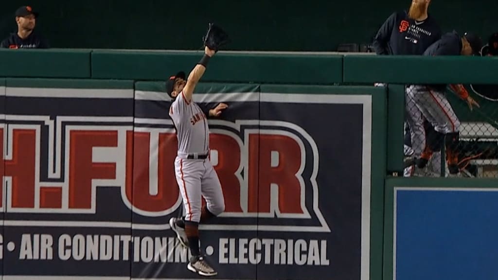 SF Giants on NBCS on Twitter: Mike Tauchman's amazing catch was