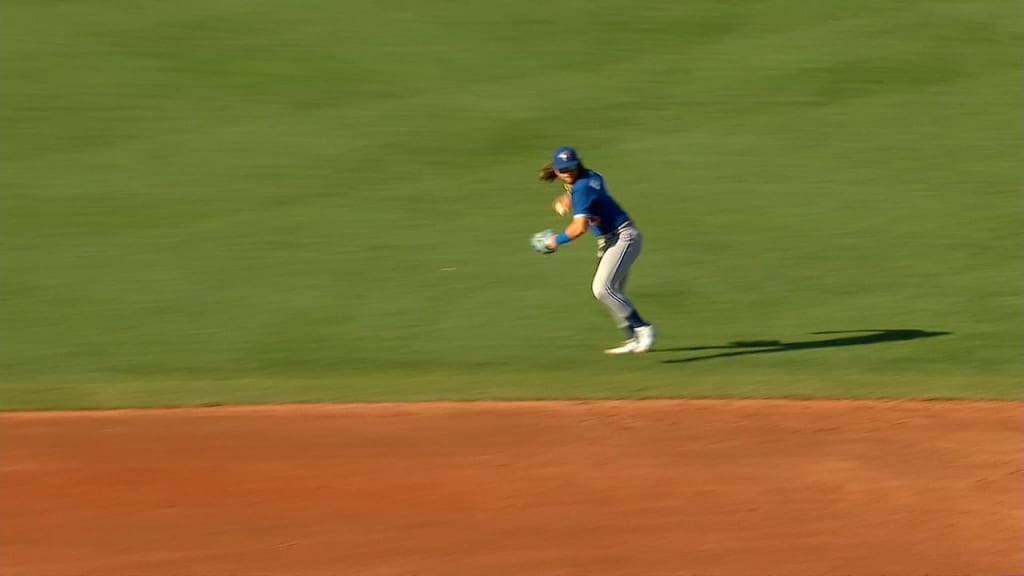 Bo Bichette's spinning throw, 07/01/2022