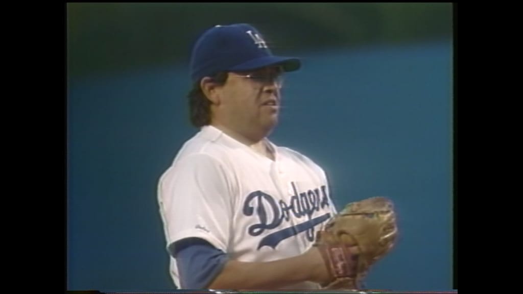 Fernando Valenzuela #622 Fleer 1990 Baseball 10th Anniversary