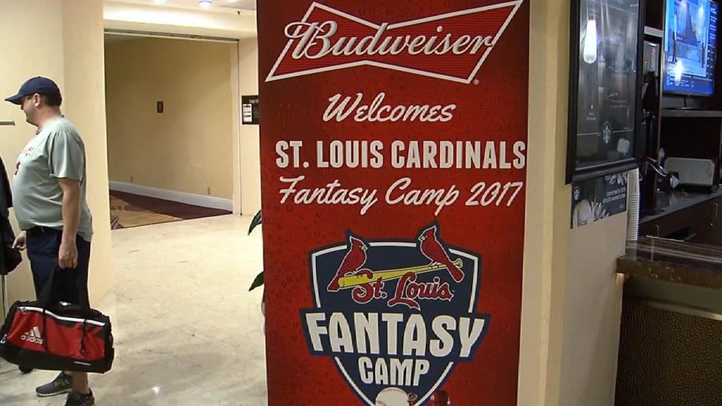 St. Louis Cardinals: Memphis Redbirds host 2017 Cardinals fantasy camp
