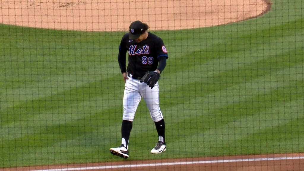 Taijuan Walker spikes his cleat
