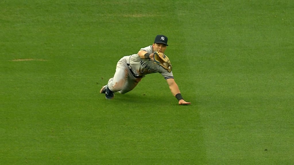 Watch Red Sox's Andrew Benintendi Make Impressive Diving Catch Vs