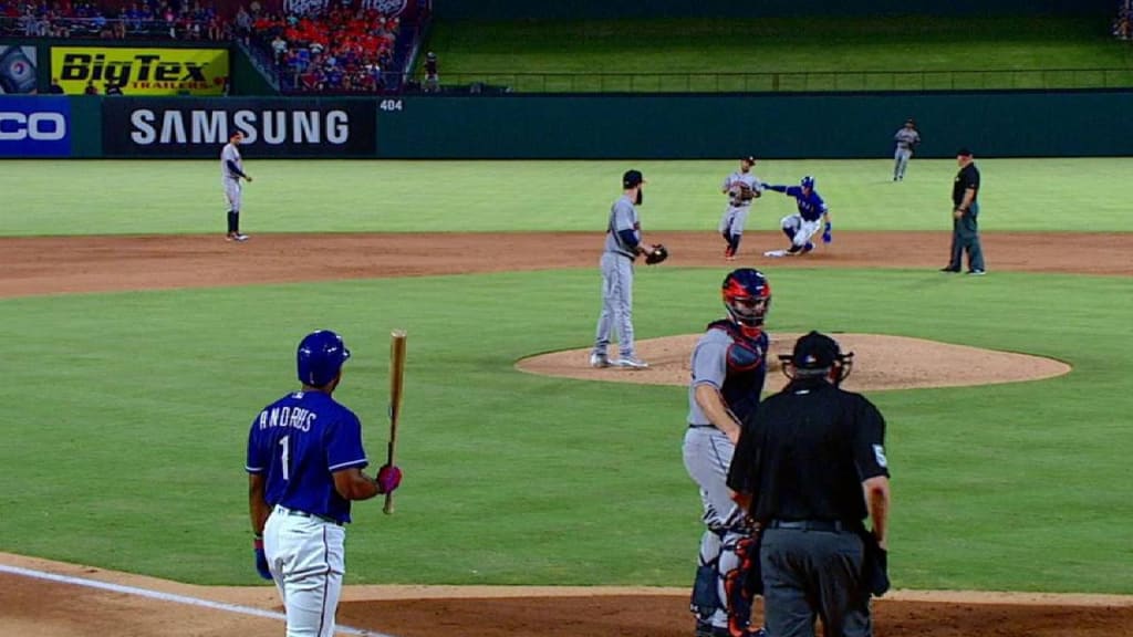 With Elvis Andrus Batting Wild Pitch By Dallas Keuchel Ryan Rua To 2nd 08 06 16 Lasmayores Com