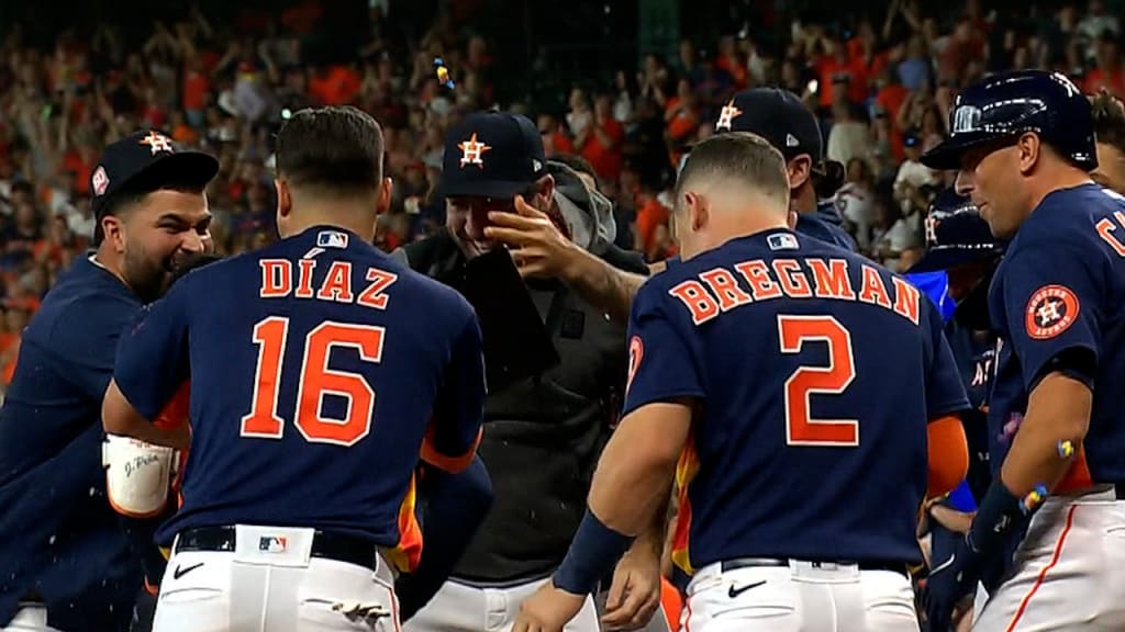 Houston Astros' Jeremy Pena walks off the field after popping out