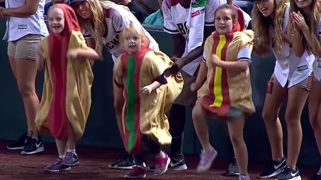 orioles hot dog race