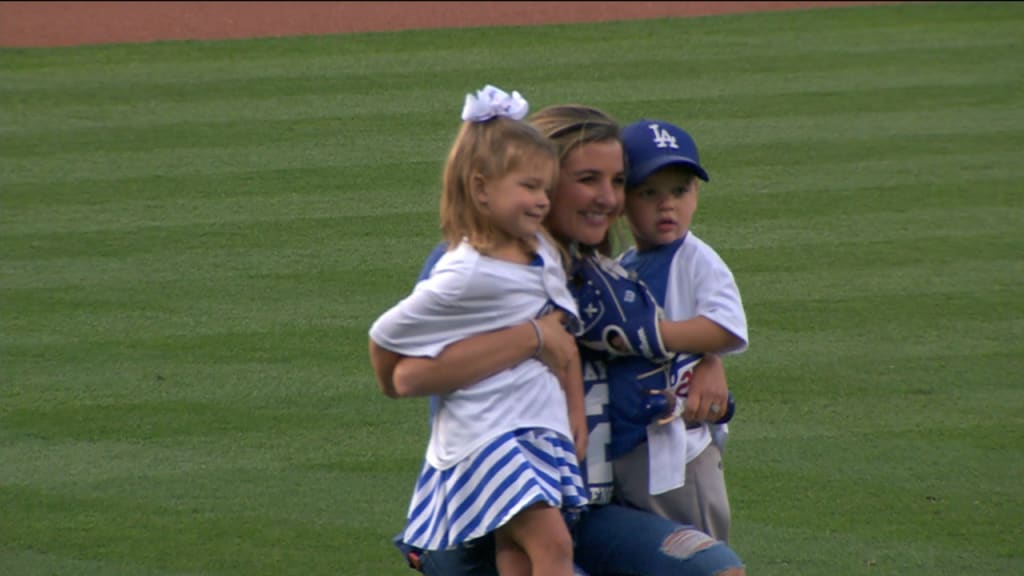 Kershaw's kids throw first pitch, 06/18/2019