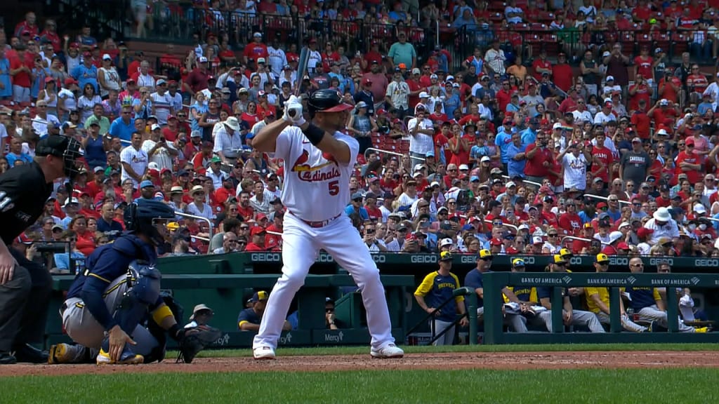 Video: Pujols singles in return to Cardinals at spring training