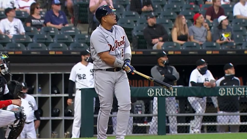 Watch Detroit Tigers' Miguel Cabrera hit first home run of the