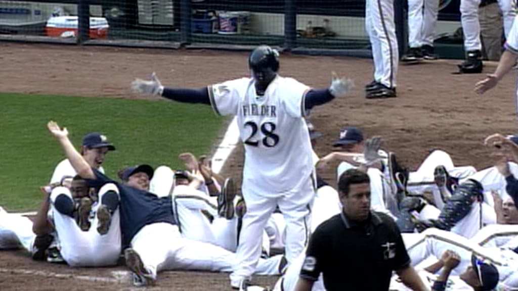 Fielder's best home runs with the Brewers 