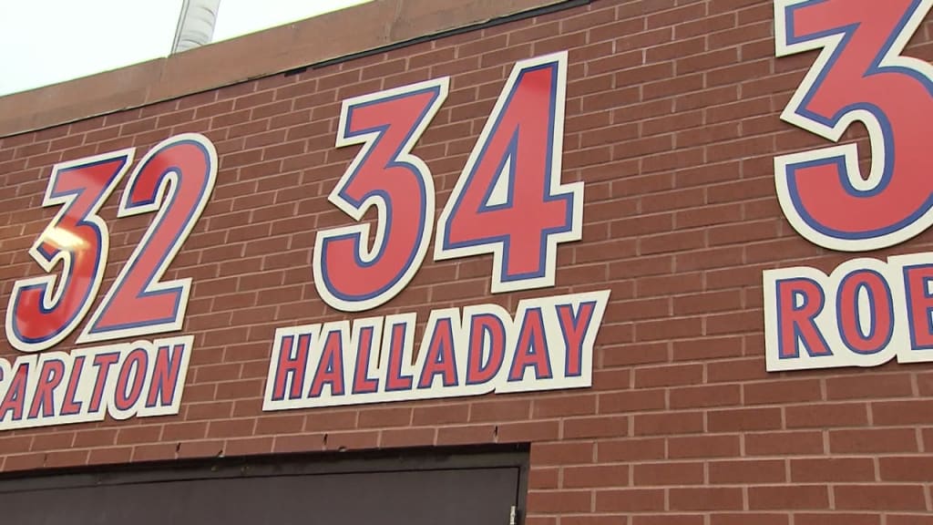 Halladay s number gets retired