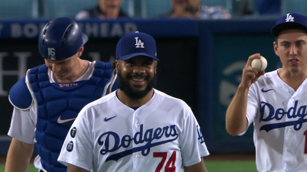 Kenley Jansen gets the job done in Dodgers' win over Yankees