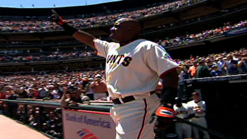 Barry Bonds hits his 715th career homer | 05/28/2006 | MLB.com