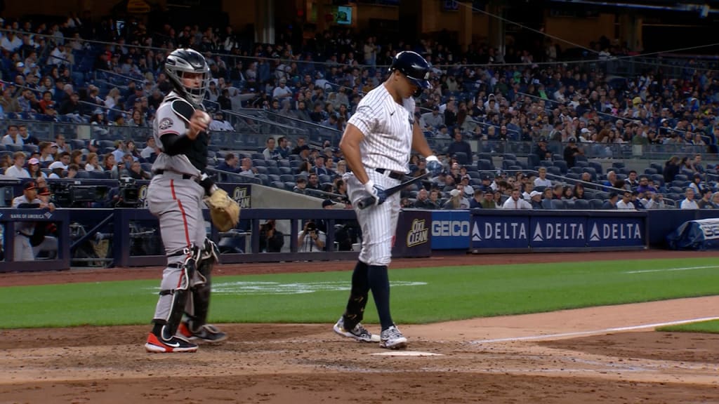 Yankees' Giancarlo Stanton exits game with calf injury