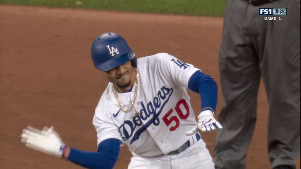 Dodgers: Mookie Betts turns spectacular double play after blown call