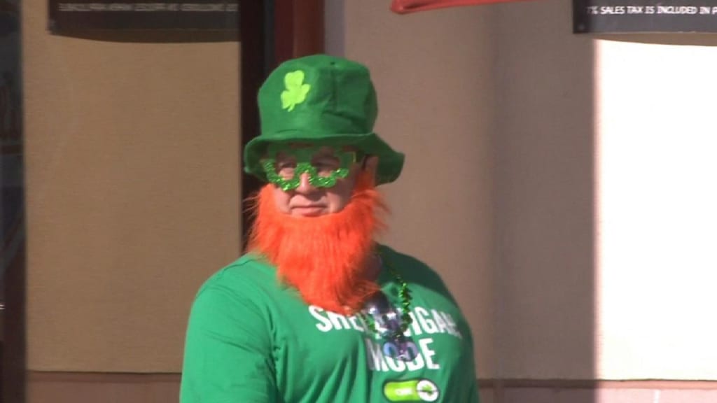 Photo Gallery: Astros celebrate St. Patrick's Day with green