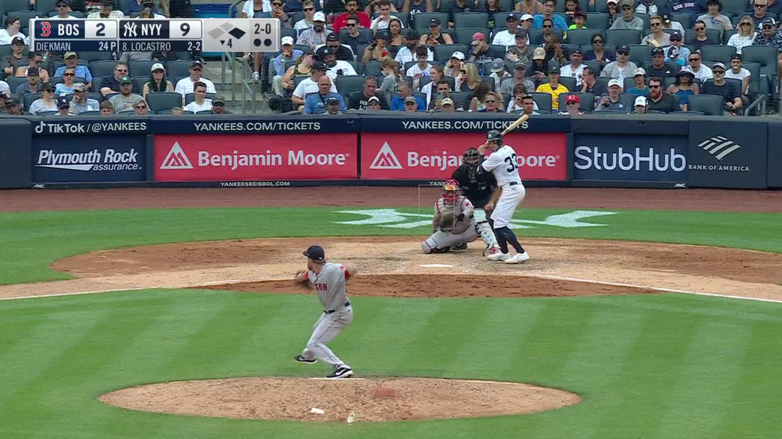 Yankees' Tim Locastro tears ACL after making leaping catch