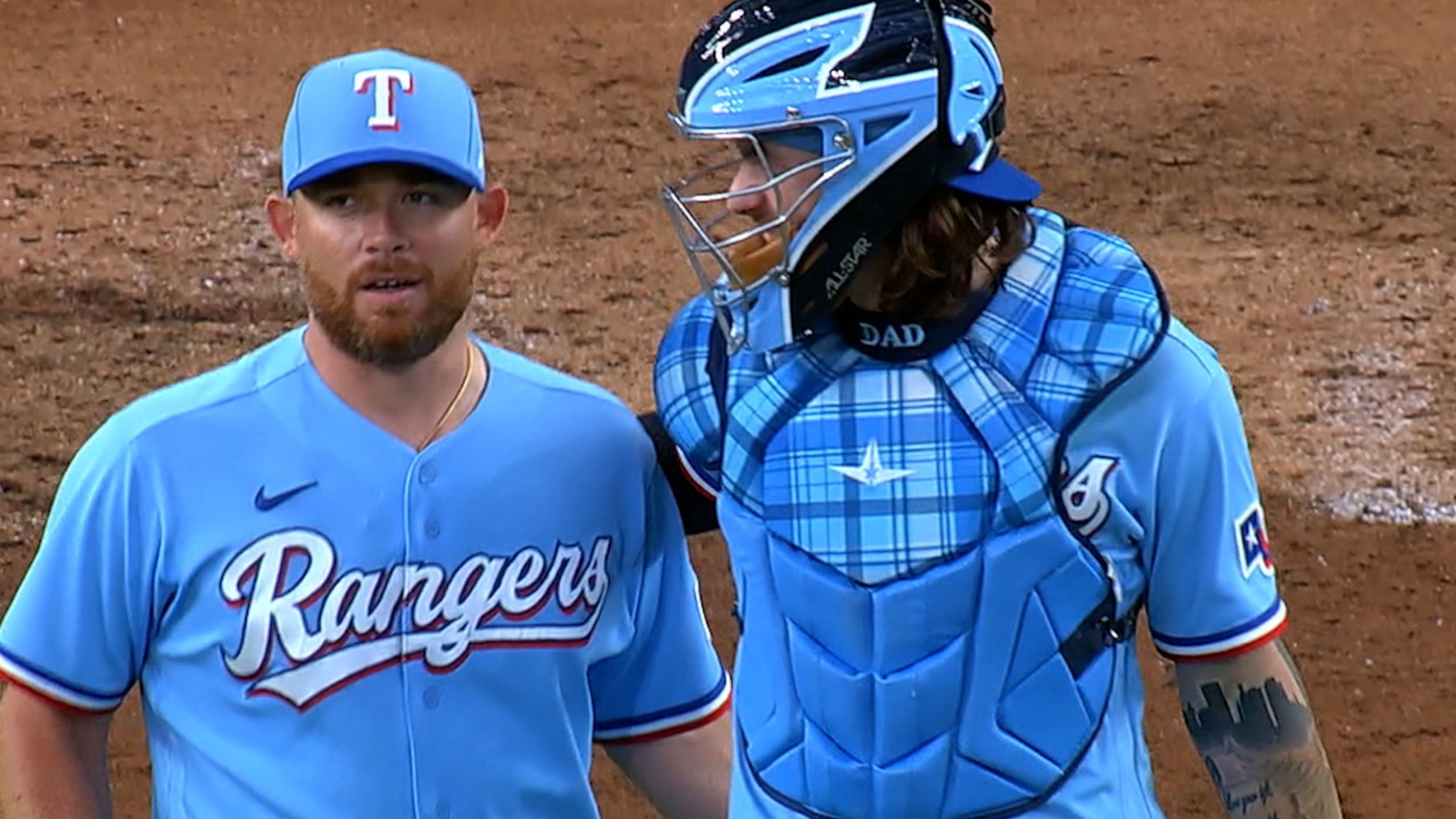 Ian Kennedy earns save