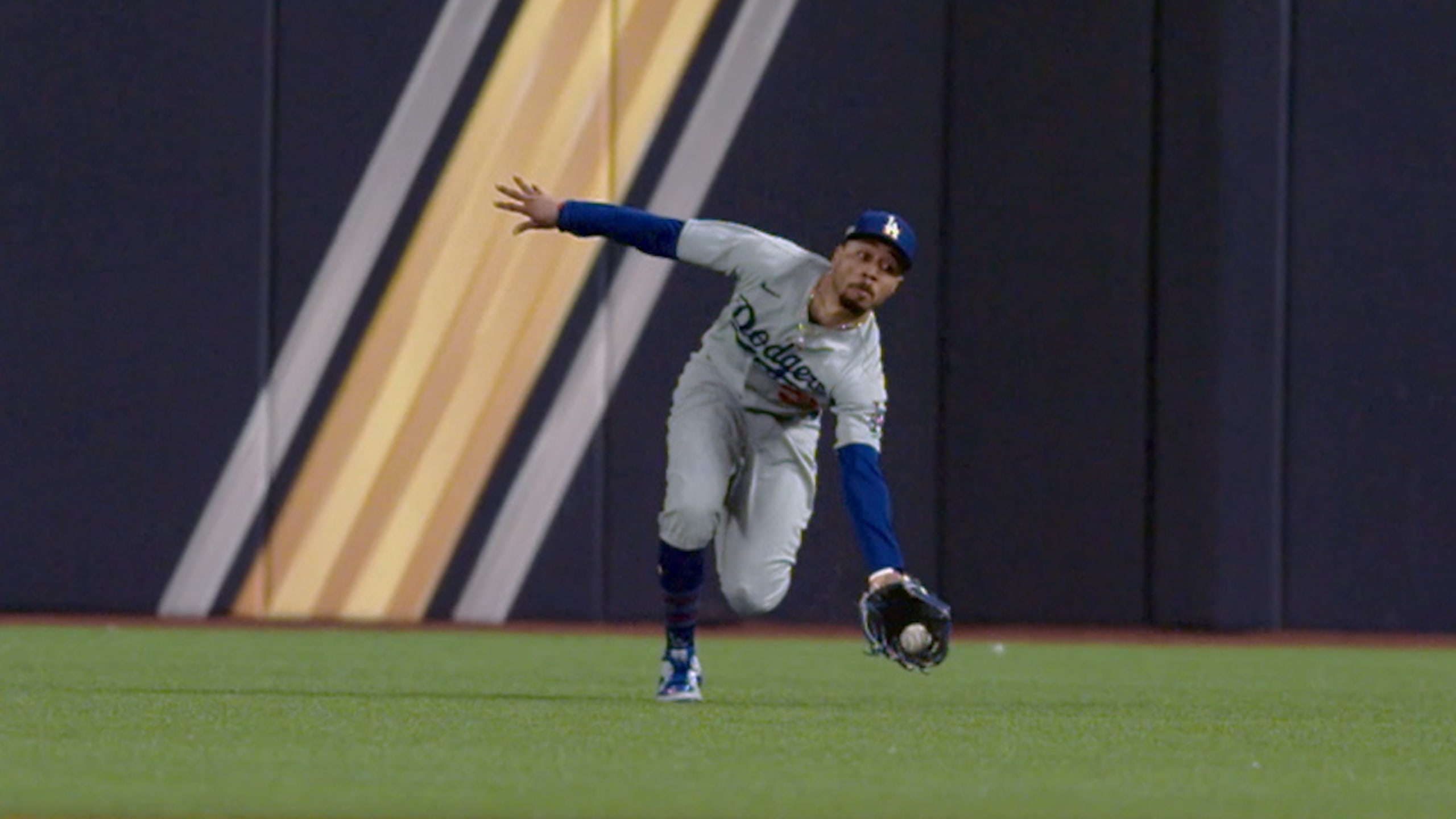 flowing like a manta ray, the dodgers made a double play