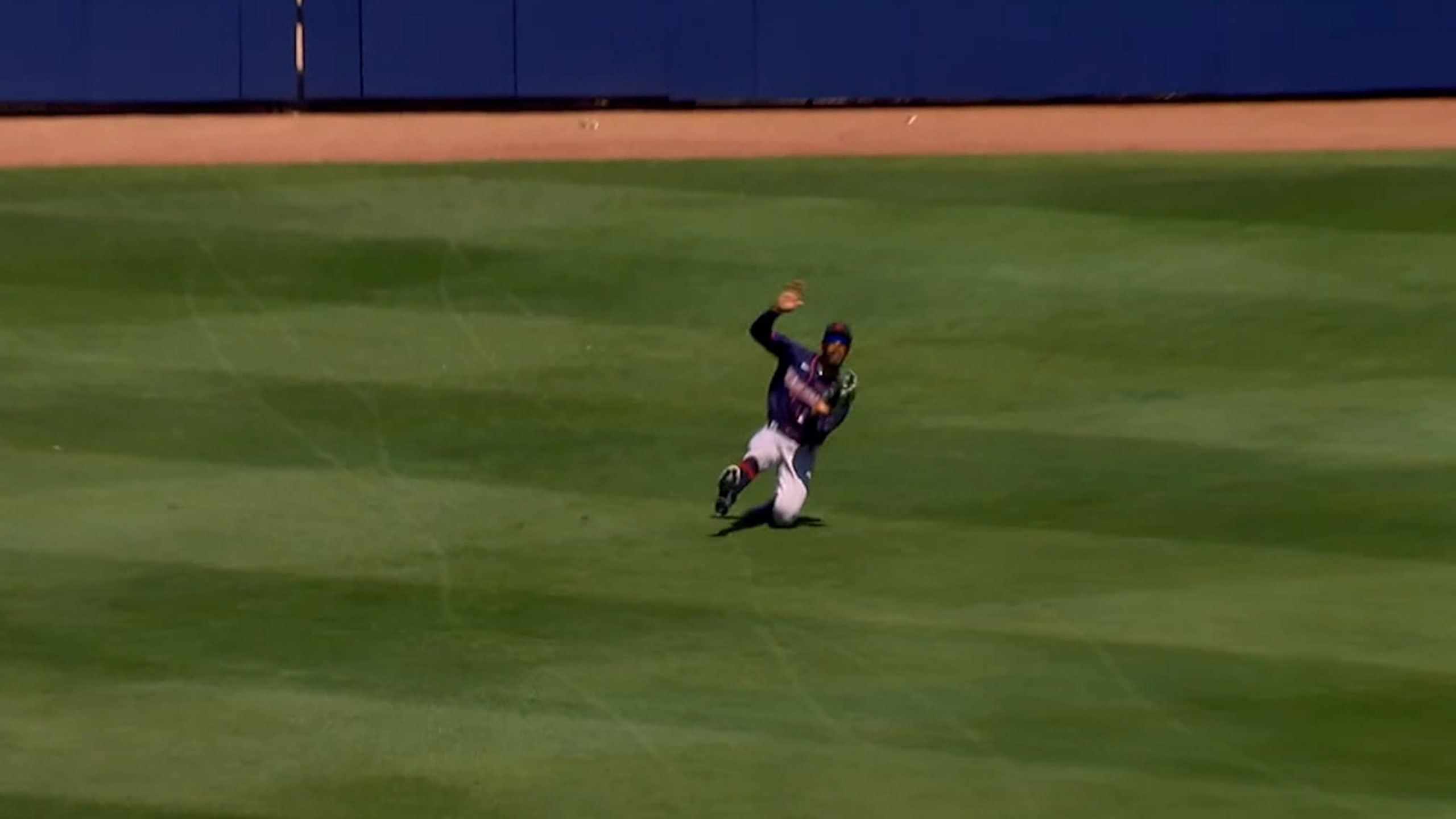 Byron Buxton's sliding catch