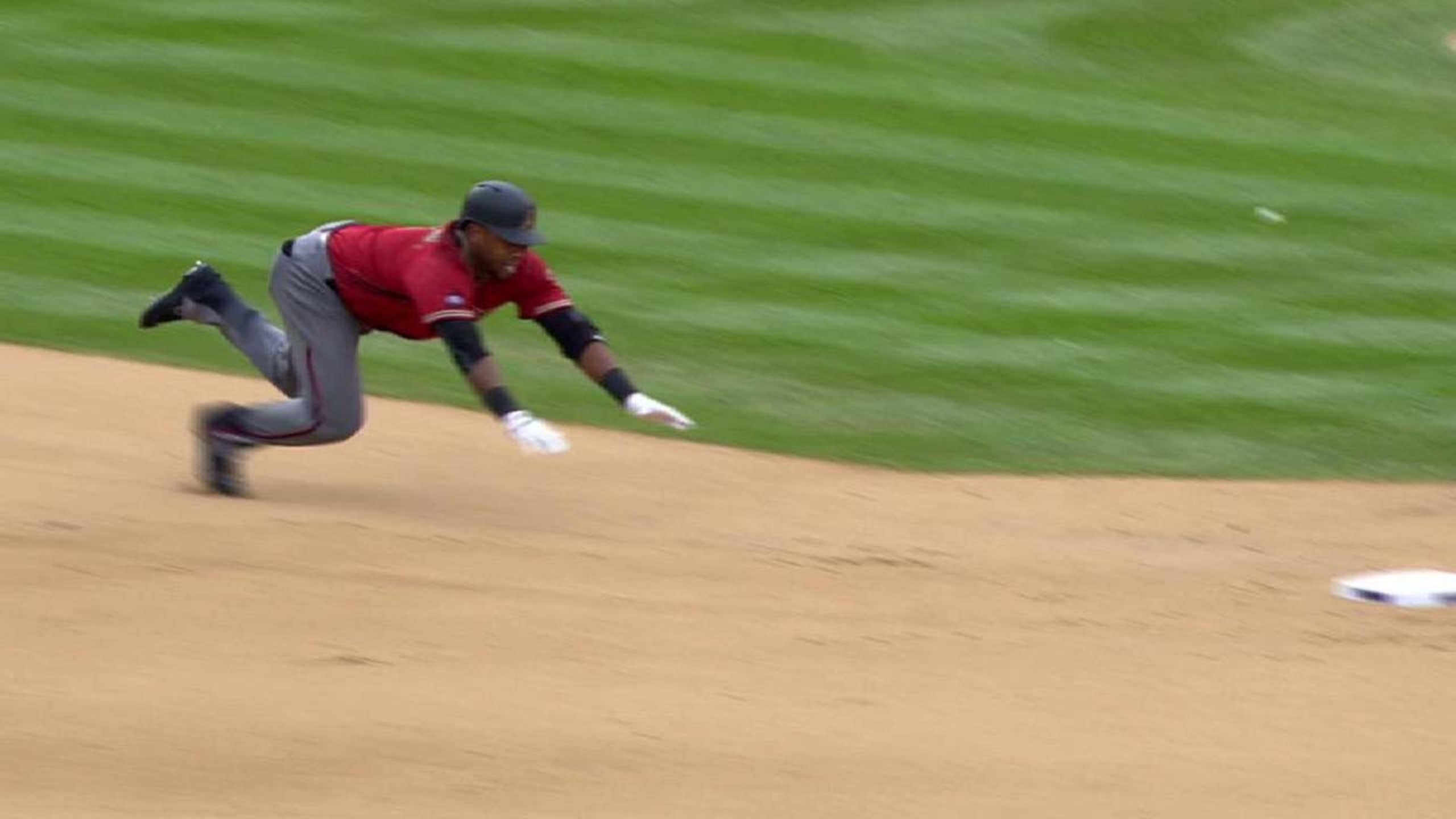 Offensive Substitution: Pinch hitter Rickie Weeks Jr replaces Evan