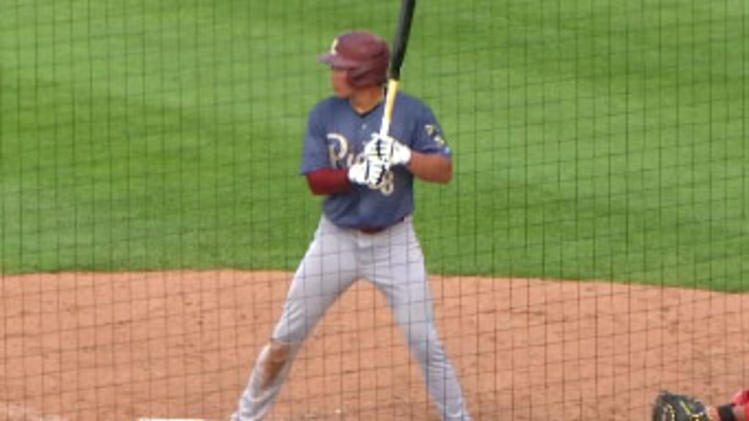 Dustin Harris racks up four hits