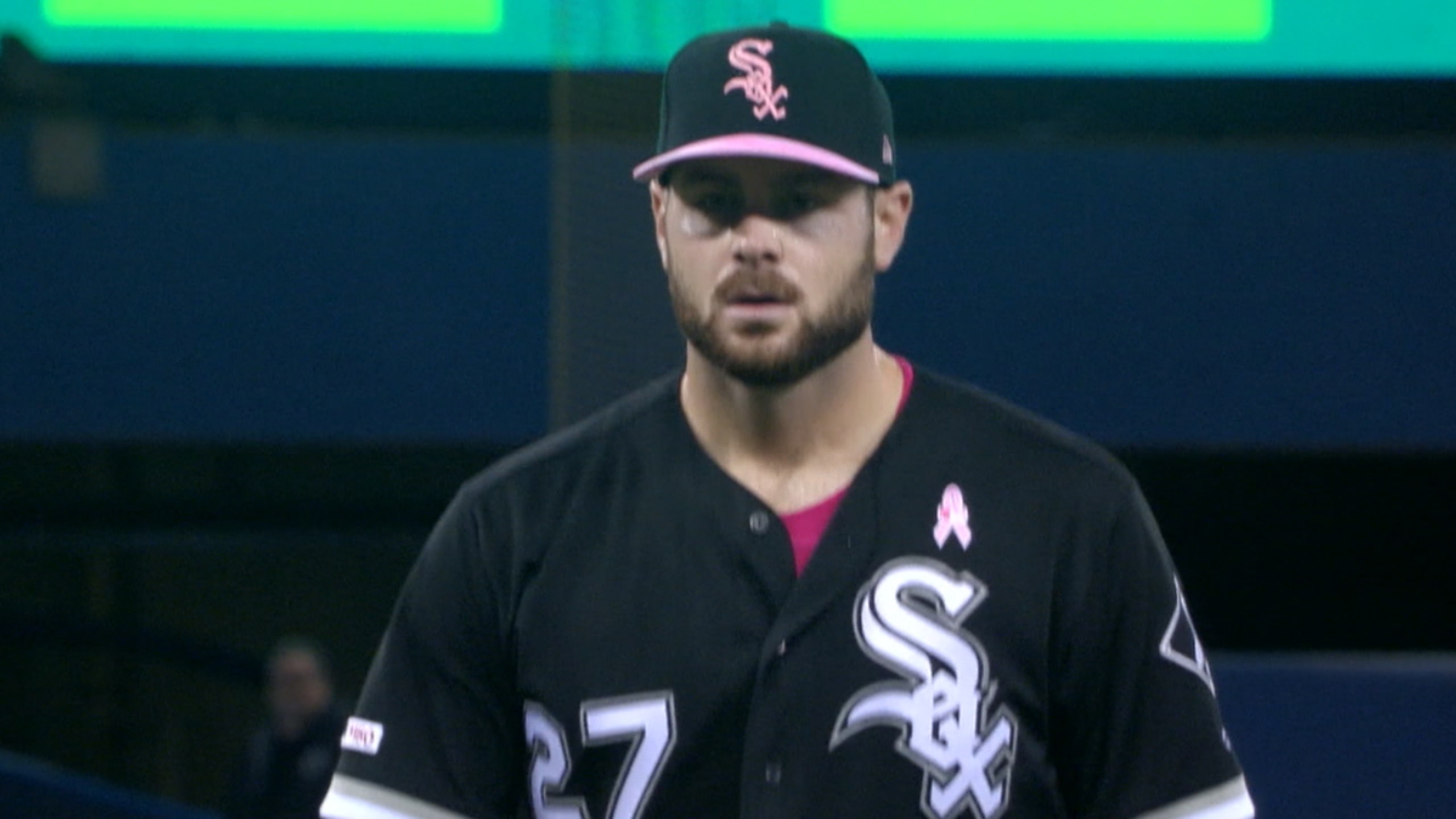 White Sox right-hander Lucas Giolito roughed up in 11-10 loss to