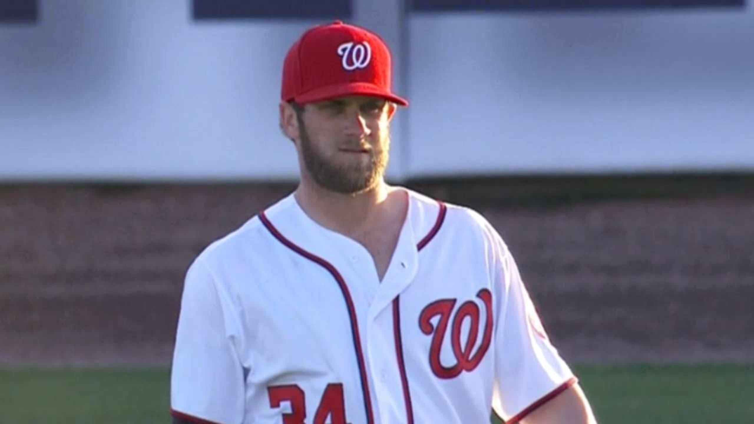 Nats announcers on Bryce's flair