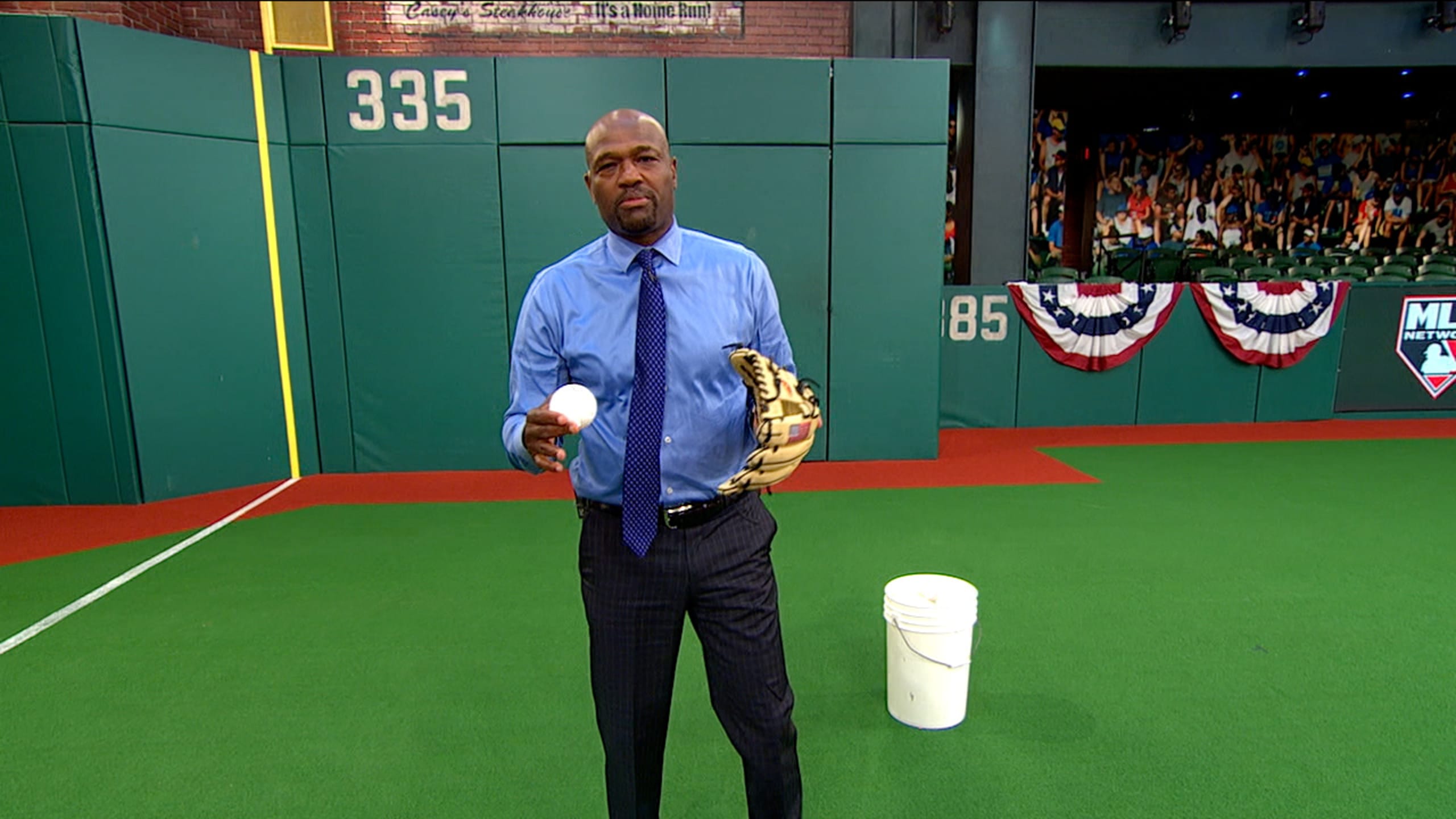 Harold demos relay throws