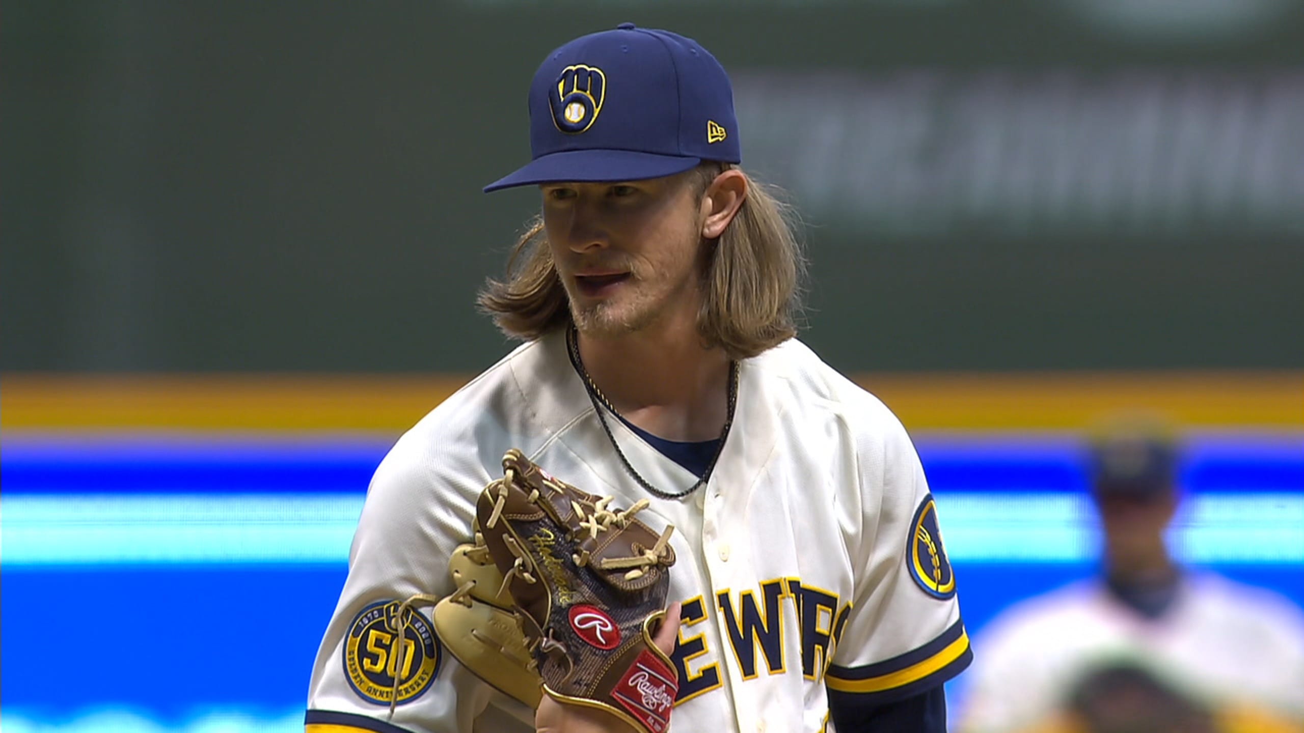 Josh Hader ties MLB record for most consecutive scoreless appearances