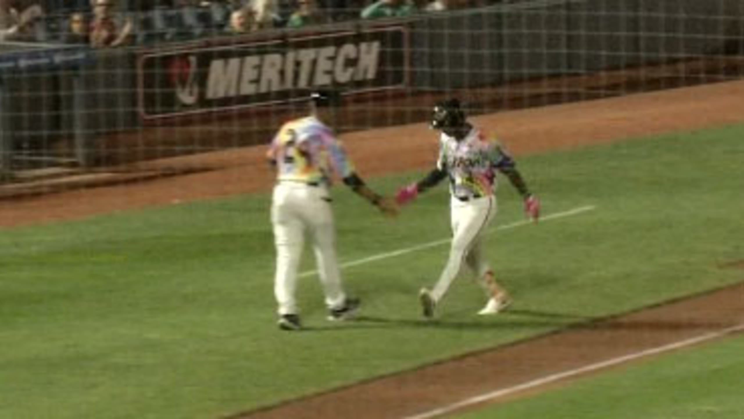 Brayan Rocchio rips tworun homer